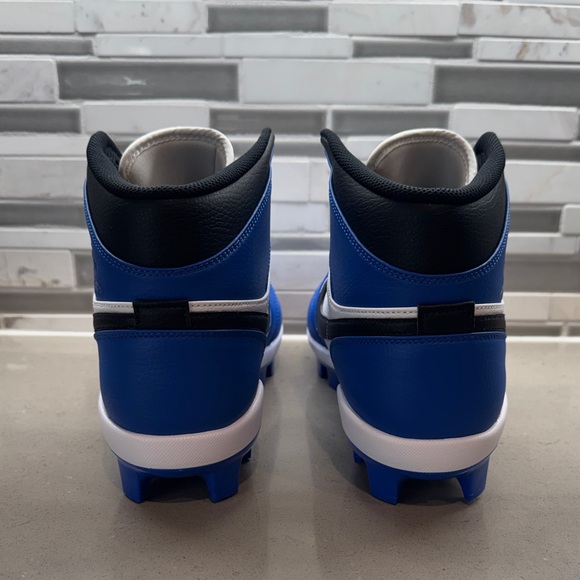Nike Air Jordan 1 Royal Football Cleats - Picture 4 of 6